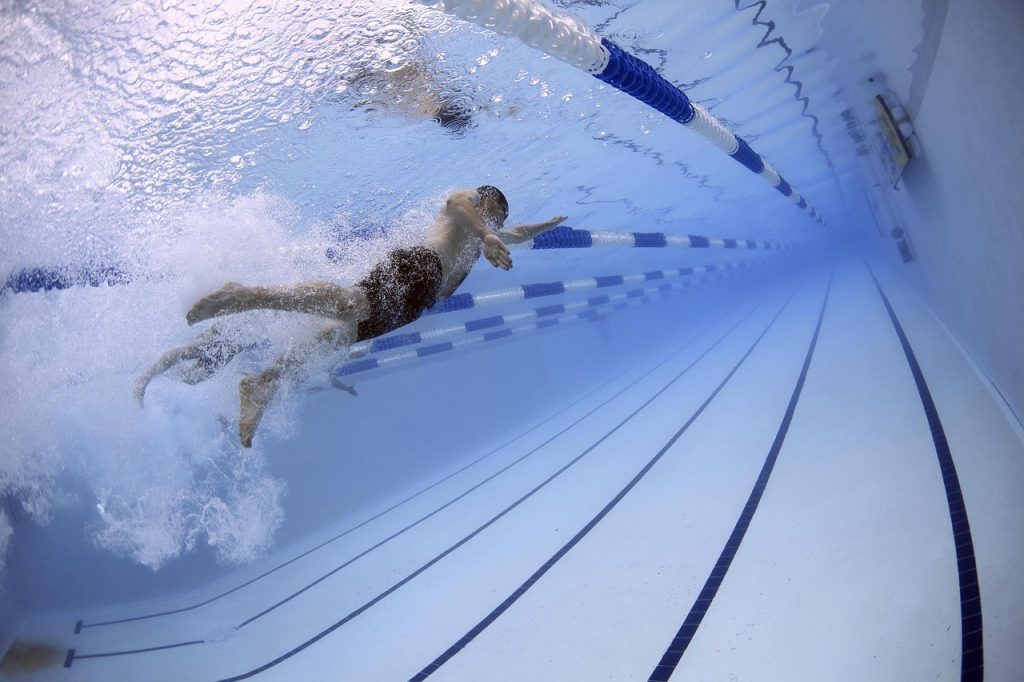 clases de natación para principiantes adulto